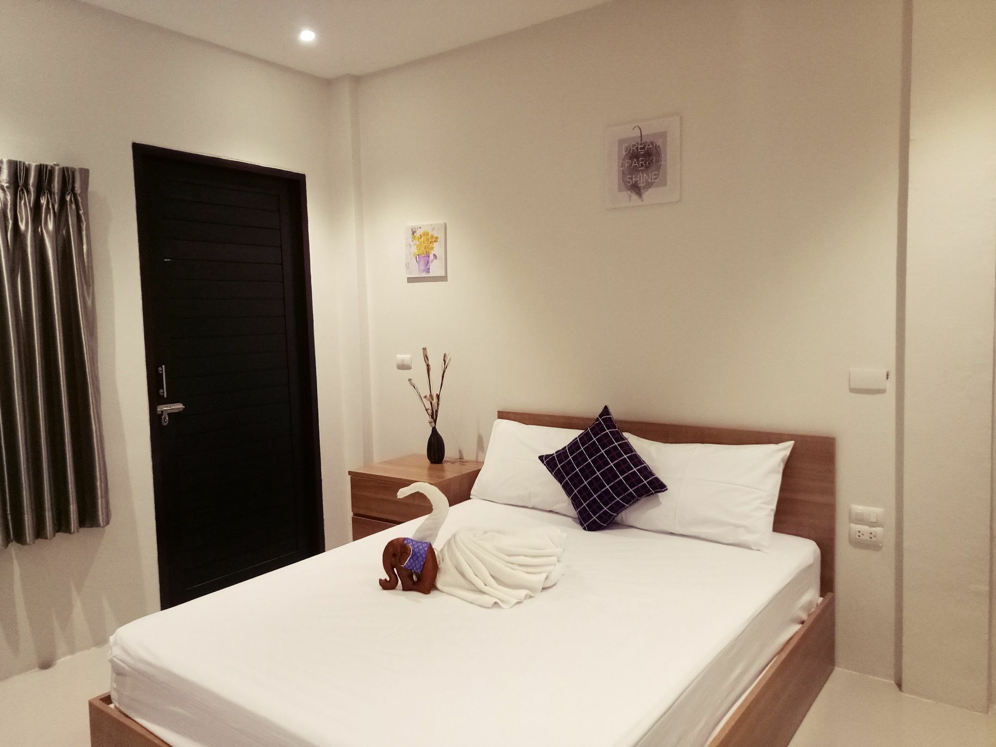 Baan Phunwanna Villa Ката Бийч Екстериор снимка
